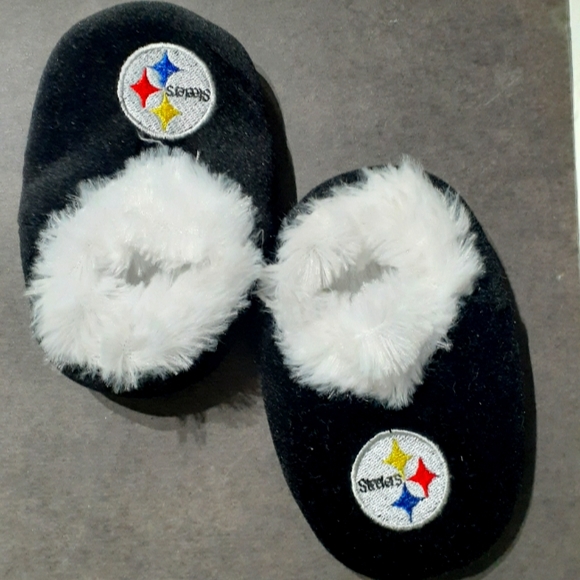 Baby Shoes - Picture 1 of 2